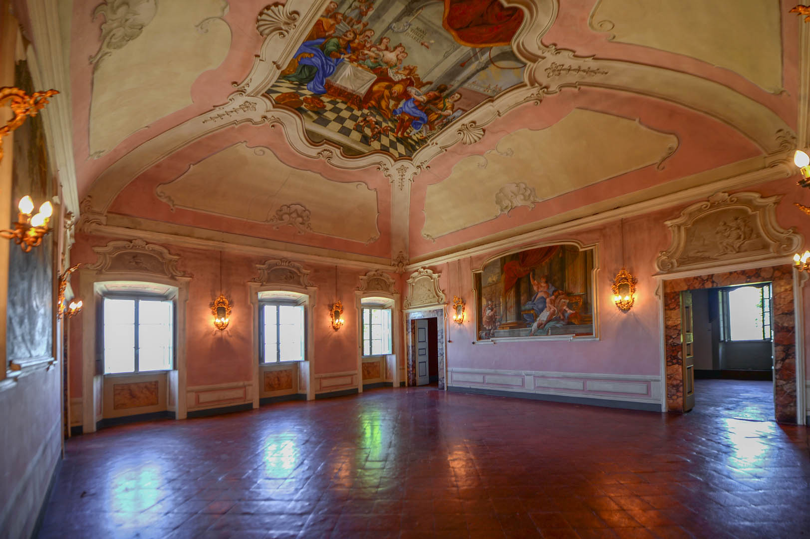 HISTORISCH / ANTIK - Villen und Adelspalais, Schösser und historische Geb�ude zu verkaufen 